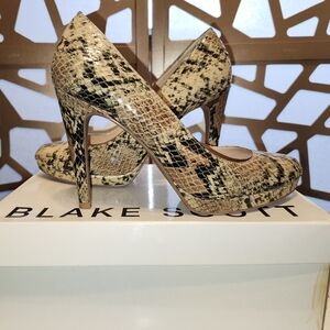 Blake Scott Snake Leather Pumps 8.5M